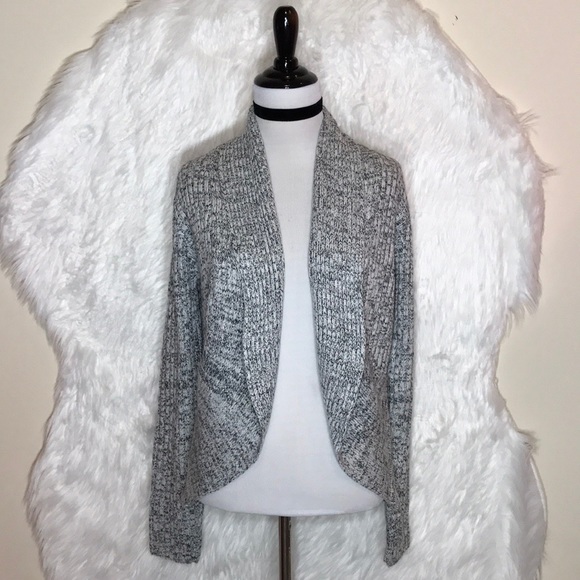 H&M Sweaters - H&M Gray Cable Knit Open Cardigan